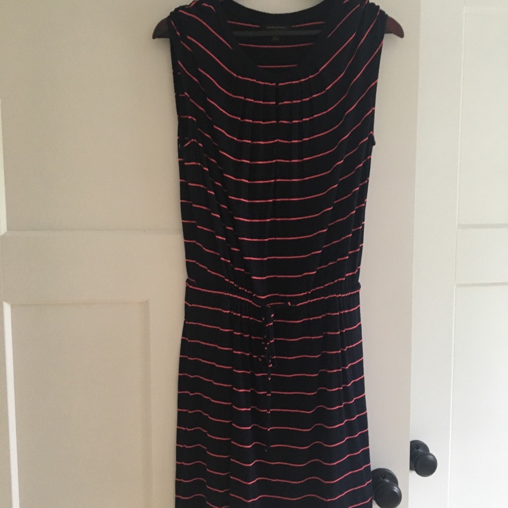Dress - Picture 2 of 2